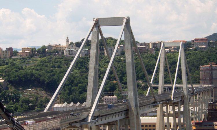 Cosa dobbiamo imparare dal crollo del ponte di Genova?