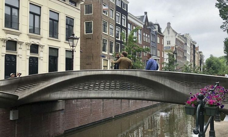 Ponte stampato in 3D: inaugurato in Olanda il primo ponte 3D in acciaio!