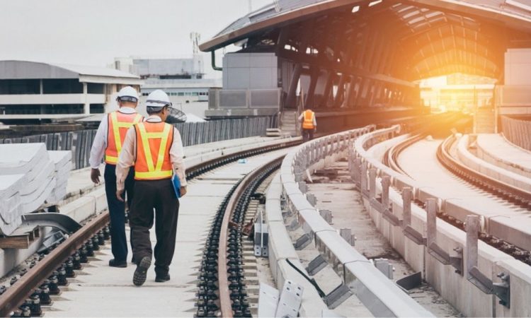 Vuoi diventare un ingegnere esperto in progettazioni ferroviarie? Scopri chi sono e cosa fanno i laureati in ingegneria ferroviaria.