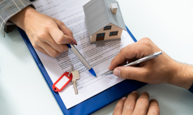 Differenze tra abitabilità e agibilità. Requisiti tecnici e normativi, e come ottenere la certificazione SCA per immobili sicuri e conformi.