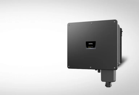 KOSTAL lancia PIKO CI G2, i nuovi inverter per PMI e spazi commerciali