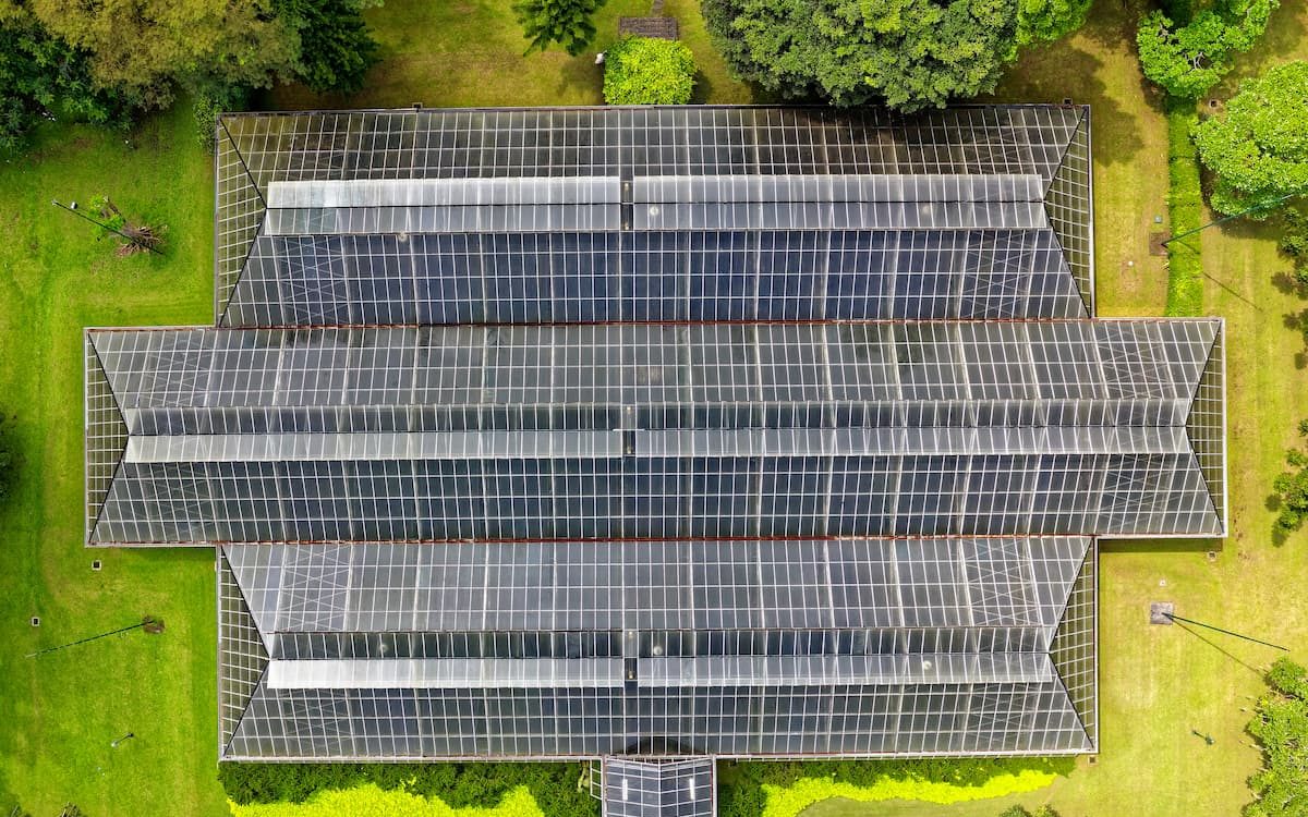 Sanatoria edilizia, serra solare e loggia: cosa dice il Consiglio di Stato